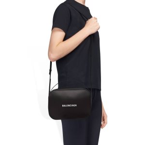 Women's Balenciaga Everyday Small Camera Handbag Black | 8904DONGK