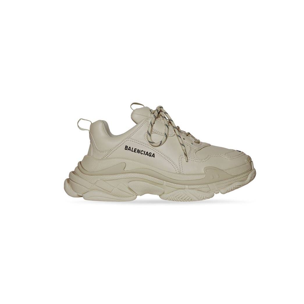 Men\'s Balenciaga Triple S Sneakers Beige | 4075ABVNK