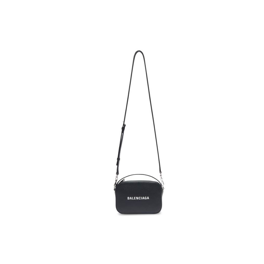 Women's Balenciaga Everyday Xs Camera Crossbody Bags Black | 0479MITUS