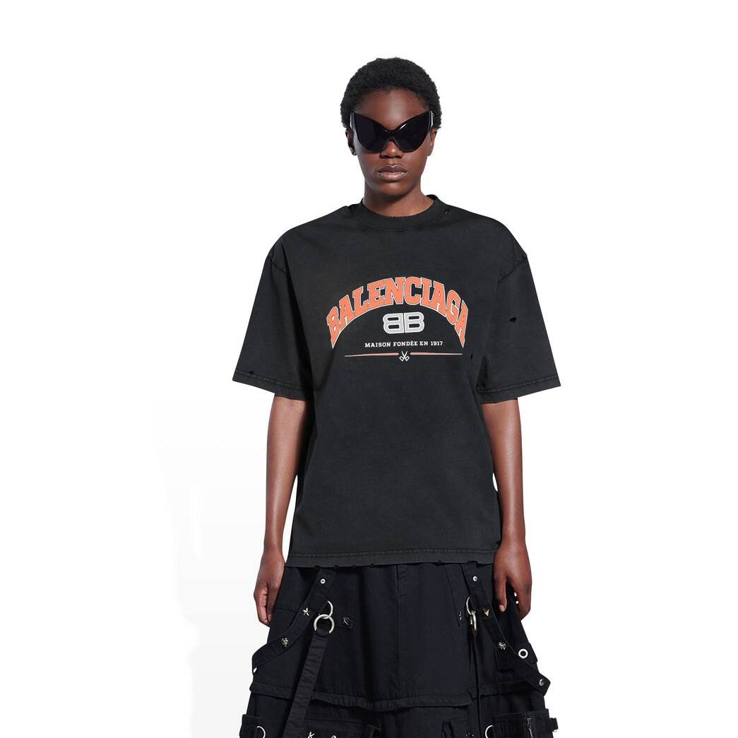 Women's Balenciaga Maison Balenciaga Medium Fit T Shirts Black | 4920NTGWZ