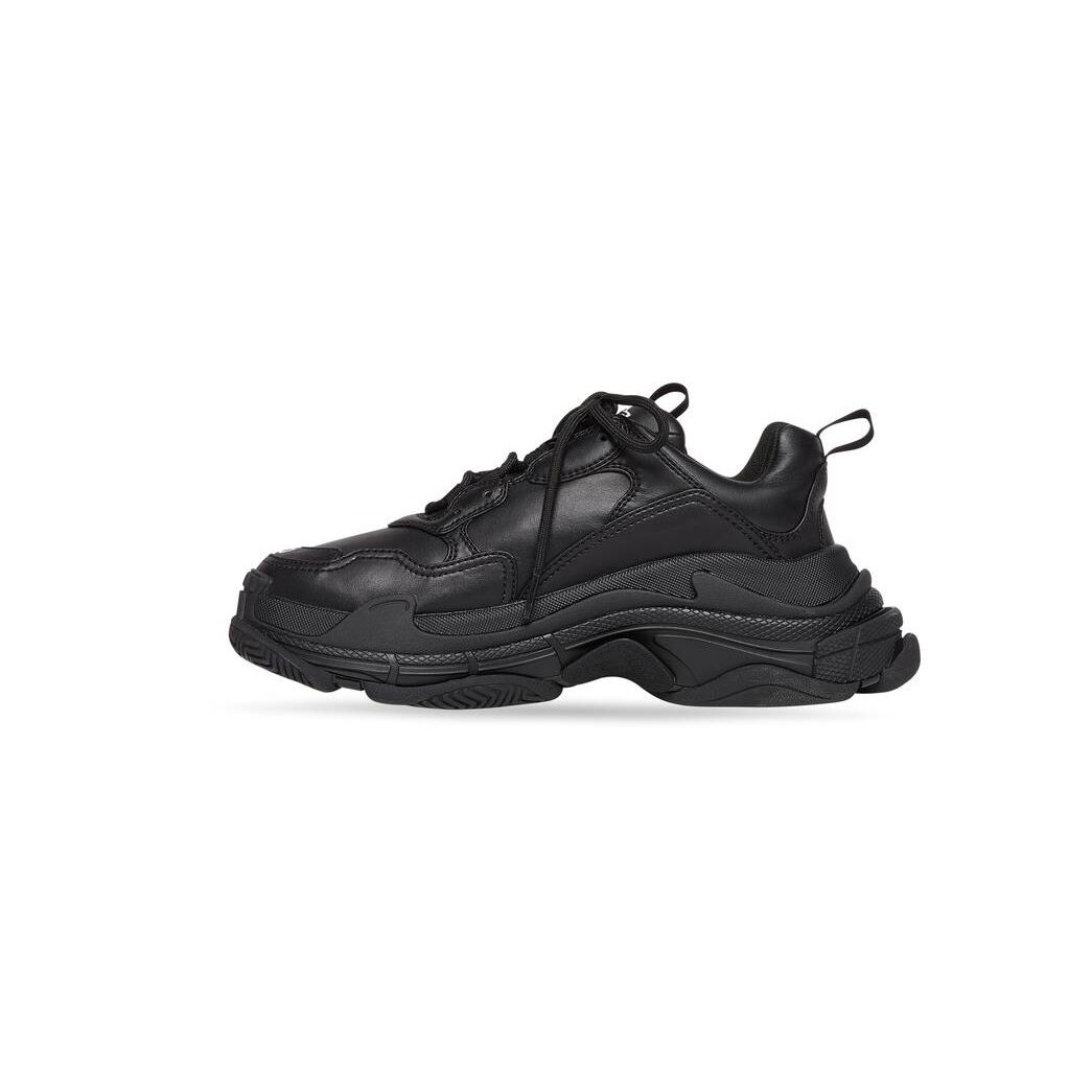 Women's Balenciaga Triple S Sneakers Black | 7948VCLHR