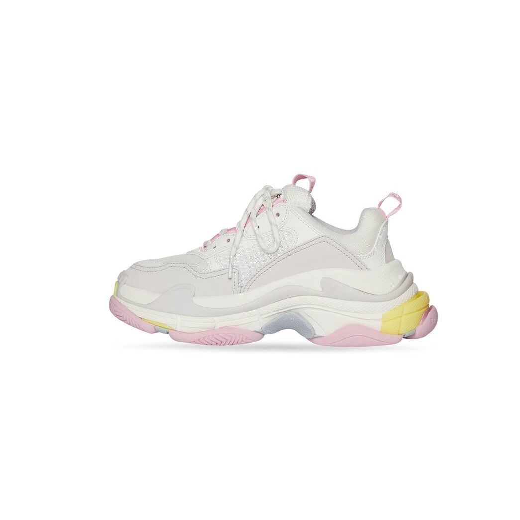 Women's Balenciaga Triple S Sneakers Pink | 7413WXZMB